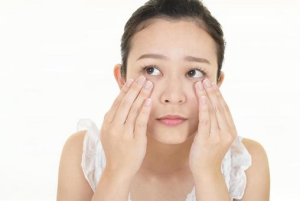 1週間で顔の肉を落とす方法を徹底解説！即効性のある美容医療や小顔を目指すマッサージ・運動・食事法なども紹介