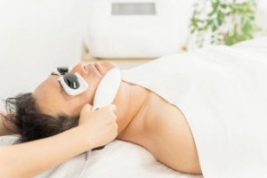 脱毛で男の肌は綺麗になる？ヒゲ脱毛で人生変わった理由と毛穴・垢抜け効果を徹底解説