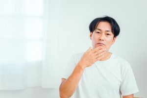 ヒゲ脱毛のベストな間隔は？効果を最大化する回数・期間と毛周期の仕組みを解説