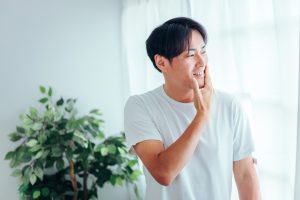 脱毛は何歳から始められる？男性の推奨年齢とメリット・注意点を医師が解説