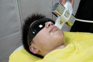 ぶっちゃけメンズ脱毛は痛くないって本当？リアルな実態や特に痛い部位・痛みを抑える方法を解説
